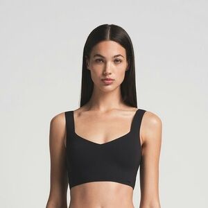 Naked scoop tank bra